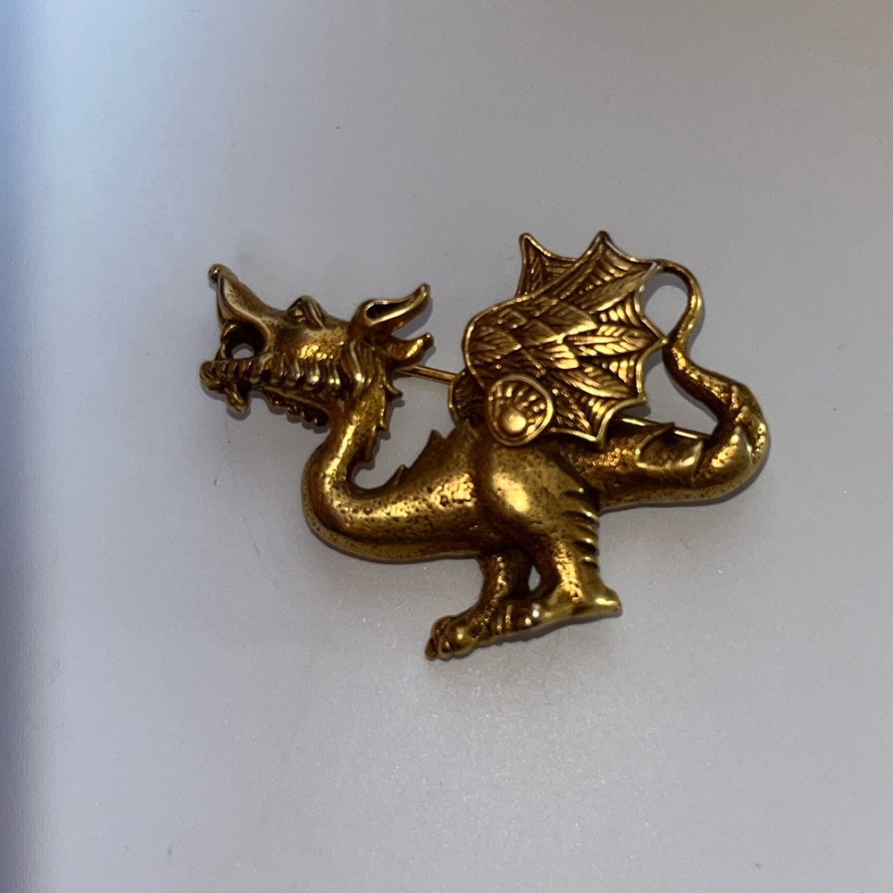 RARE FABULOUS 1984 METROPOLITAN MUSEUM OF ART MMA 24K GP FINISH DRAGON BROOCH